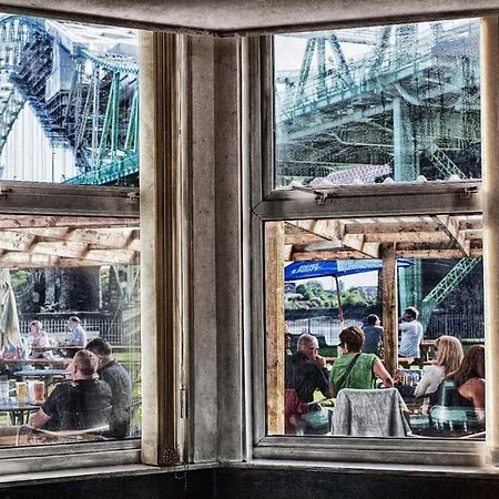 Mersey Hotel ウィッドネス エクステリア 写真