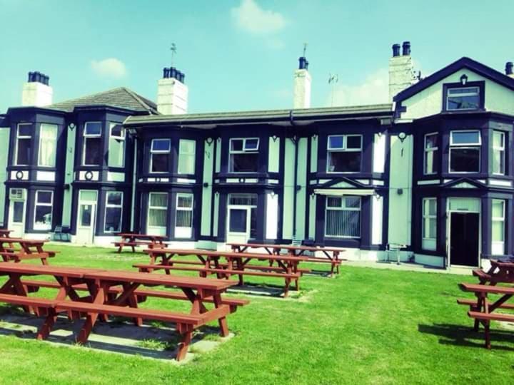 Mersey Hotel ウィッドネス エクステリア 写真